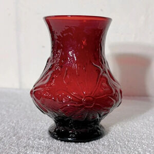 Vintage Vintage Anchor Hocking Royal Ruby Red Glass  Vase Daisy Rain Flower